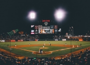 开云体育平台APP-从沙漠绿洲到英伦之巅，门迪如何用阿尔及利亚的坚韧，在英超赛场完成历史性接管