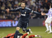 开云体育登录-双线碾压，从硝烟战场到绿茵赛场，完全无解的征服艺术