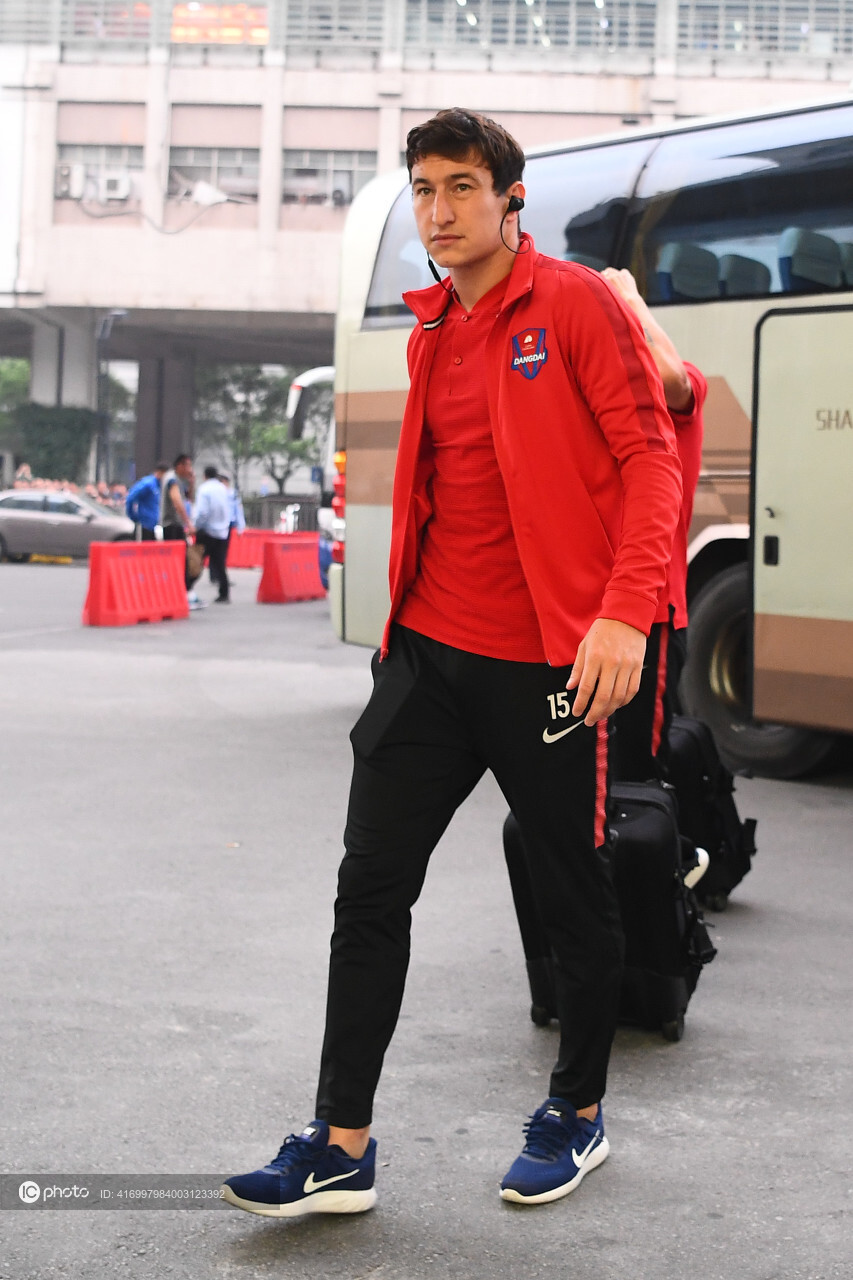 关于重庆斯威球员备战高强度，迎战劲旅的信息