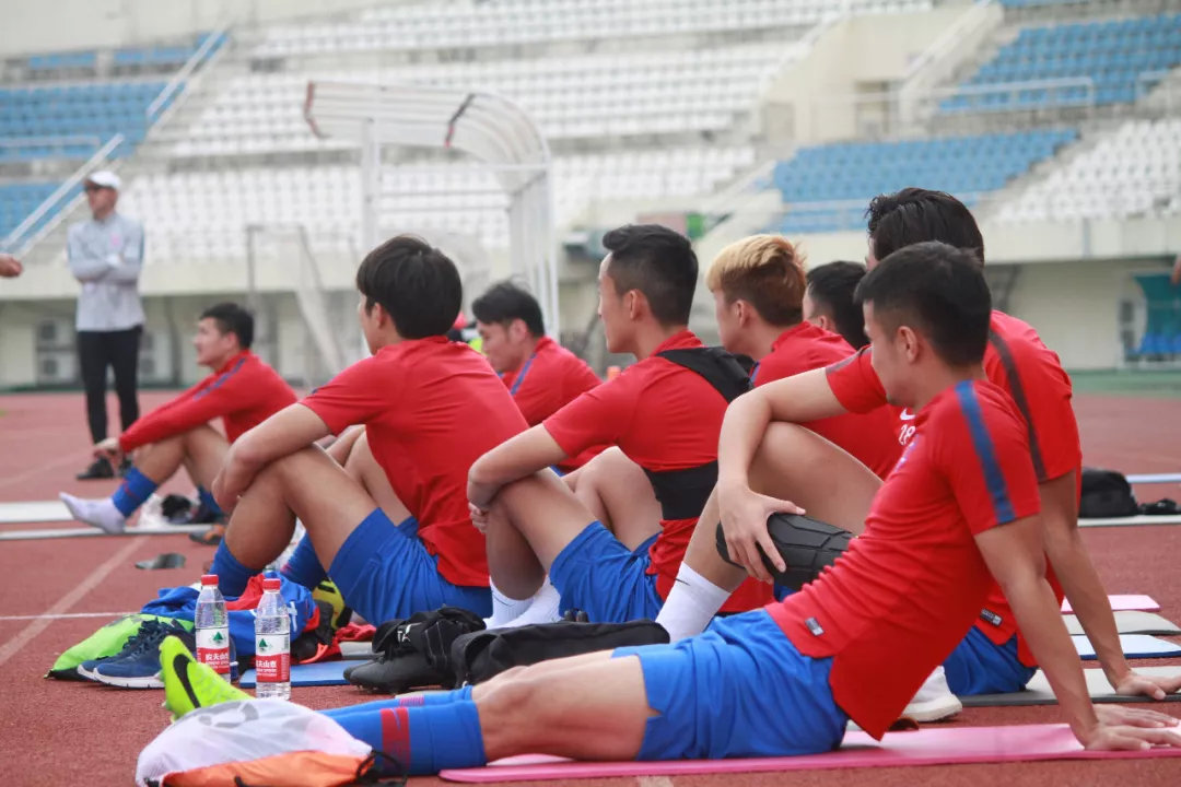 关于重庆斯威球员备战高强度，迎战劲旅的信息