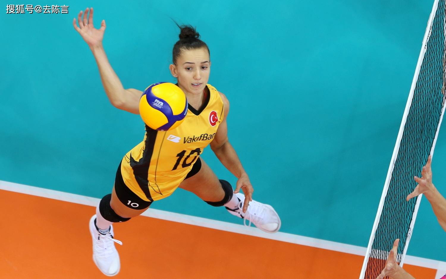 塞尔维亚选手神勇无比,霸气登顶 塞尔维亚选手神勇无比,霸气登顶