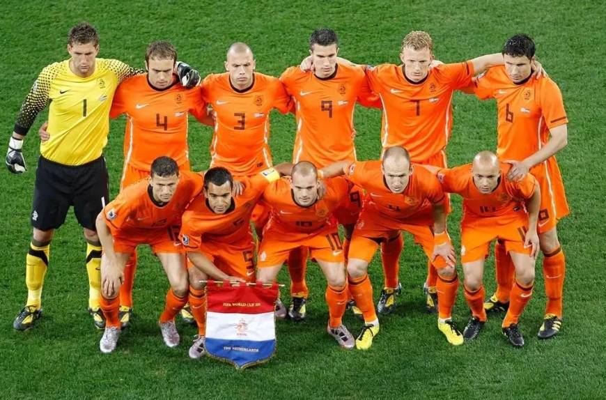 包含芬兰以-小胜对手，欧预赛实现胜率增长的词条