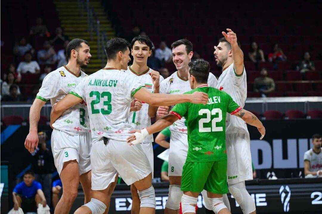 智利跳水队顺利入围决赛保加利亚排球队取得惊人战绩的简单介绍