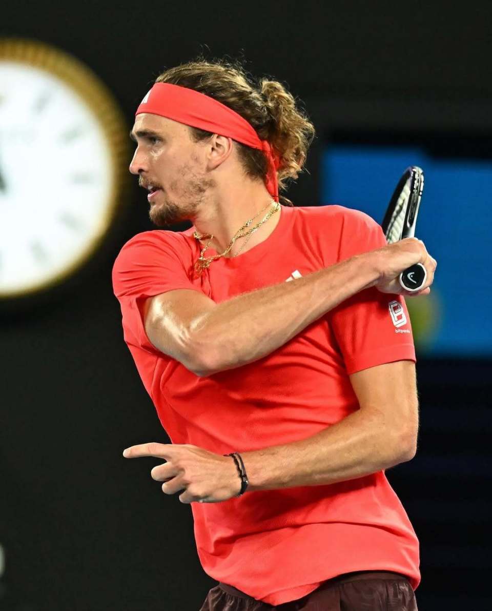 年终总决赛鏖战戴维斯杯,兹维列夫惊艳四座 年终总决赛鏖战戴维斯杯,兹维列夫惊艳四座