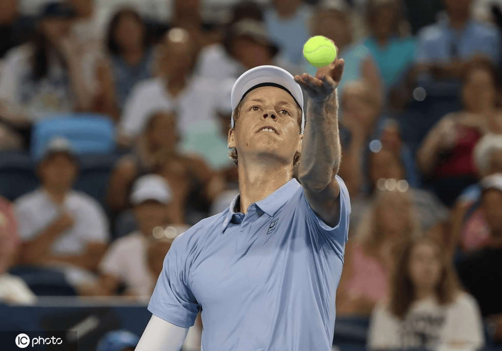 美网轻取蒙特卡洛大师赛，辛纳点燃赛场