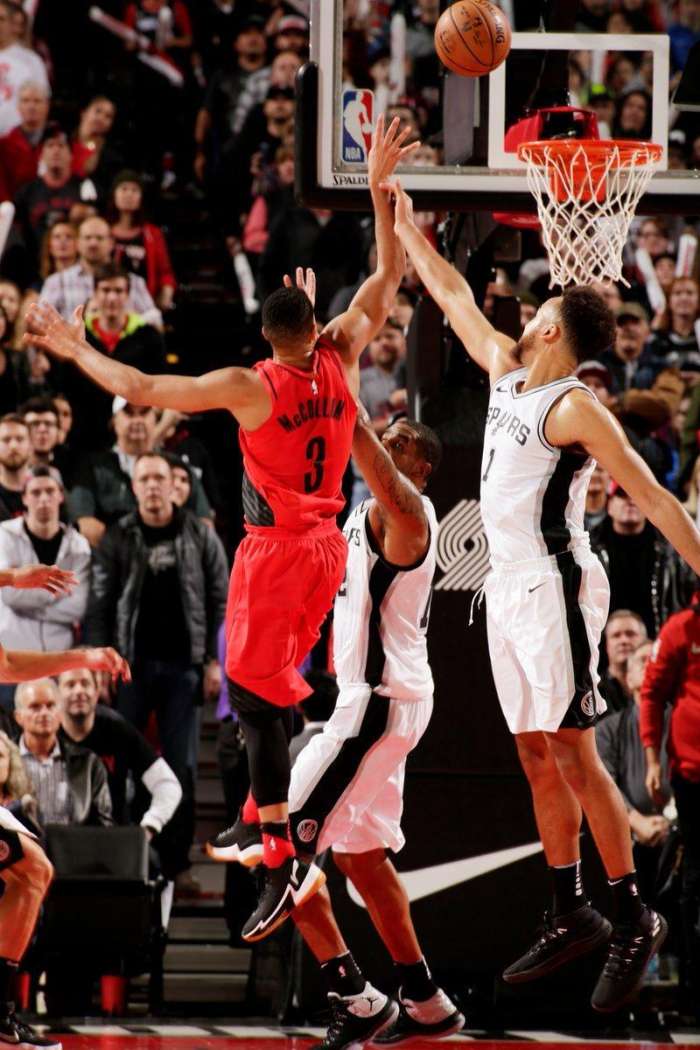 马刺翻盘天津队，麦科勒姆刷新纪录