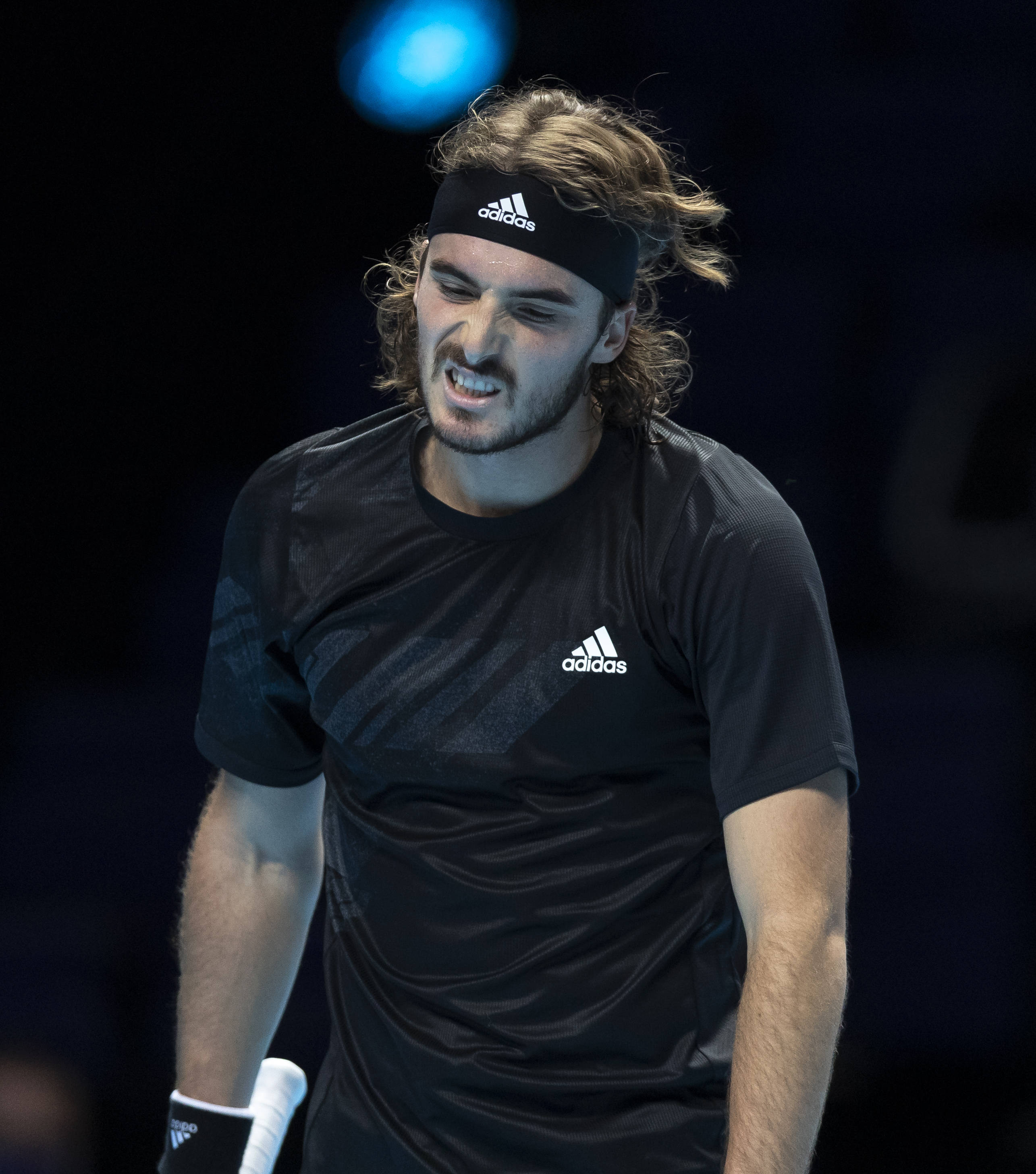 澳网翻盘联合杯,西西帕斯高光表现 澳网翻盘联合杯,西西帕斯高光表现