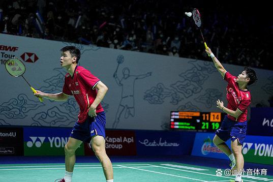 泰国队鏖战丹麦队，黄鸭组合惊艳四座