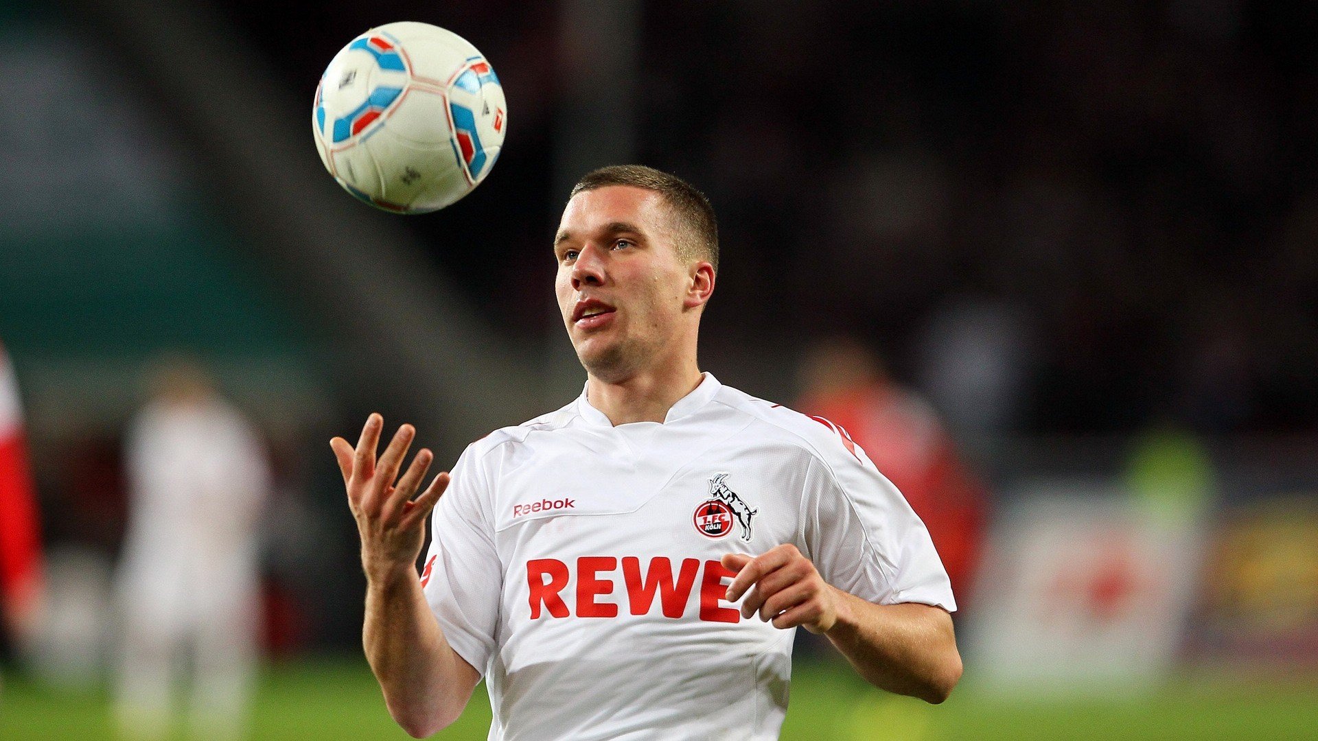 硝烟弥漫！公牛硬仗啃下猛龙，范弗利特化身蛰伏尖兵锁定胜局