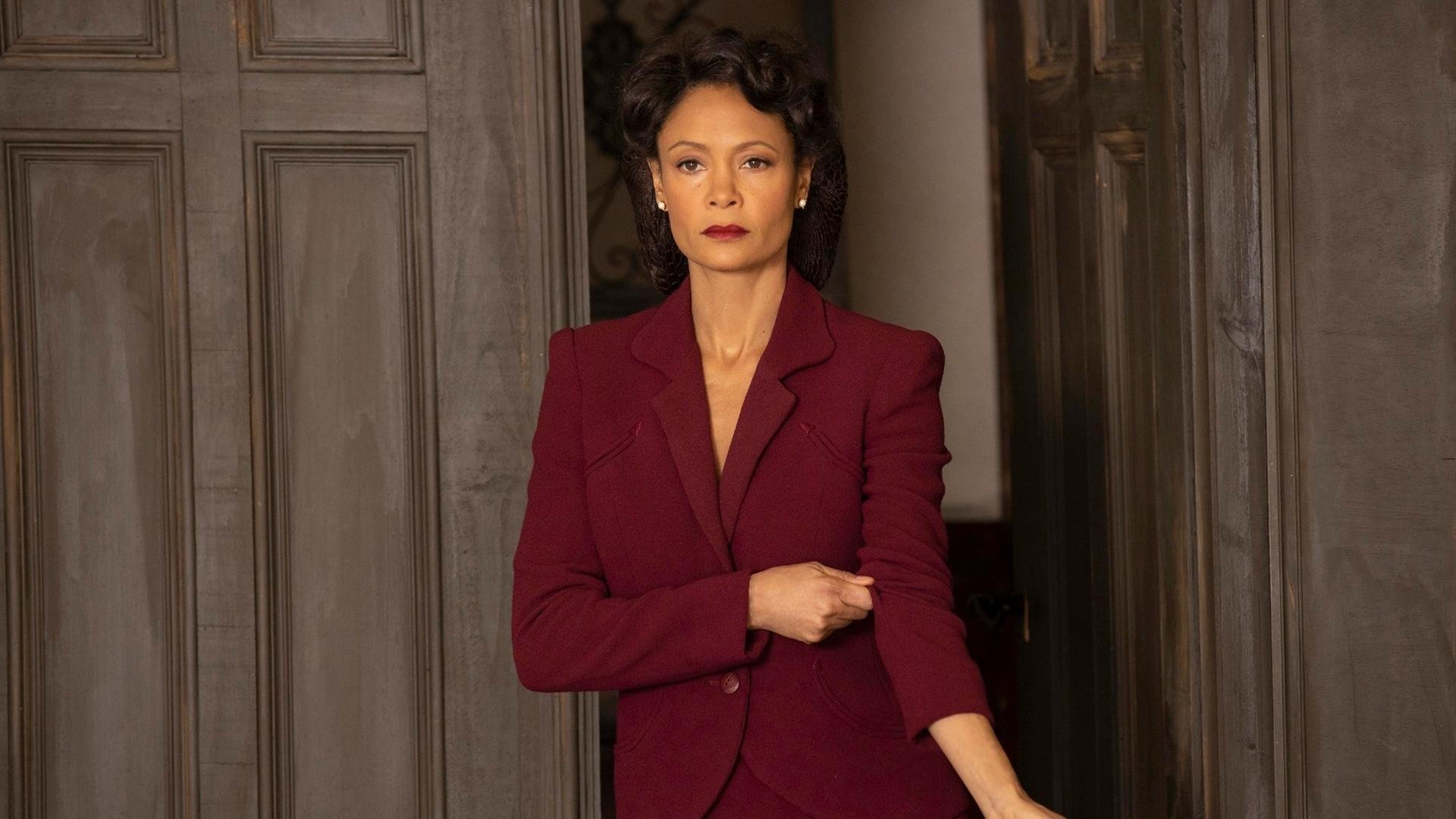 欧冠之夜,篮球巨星降临伯纳乌