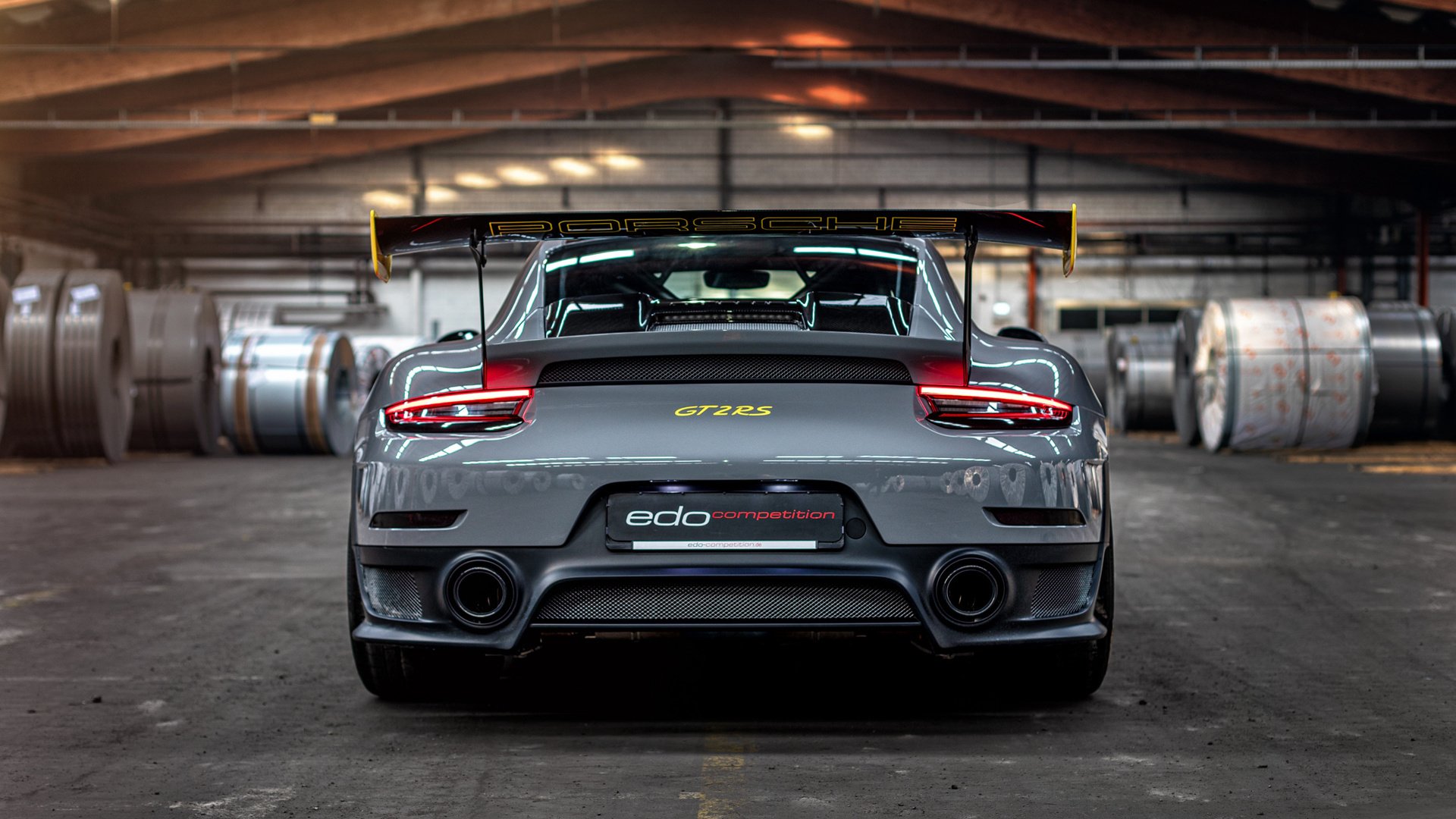 魔幻交错，当欧冠决赛遇上老鹰压哨绝杀新疆队