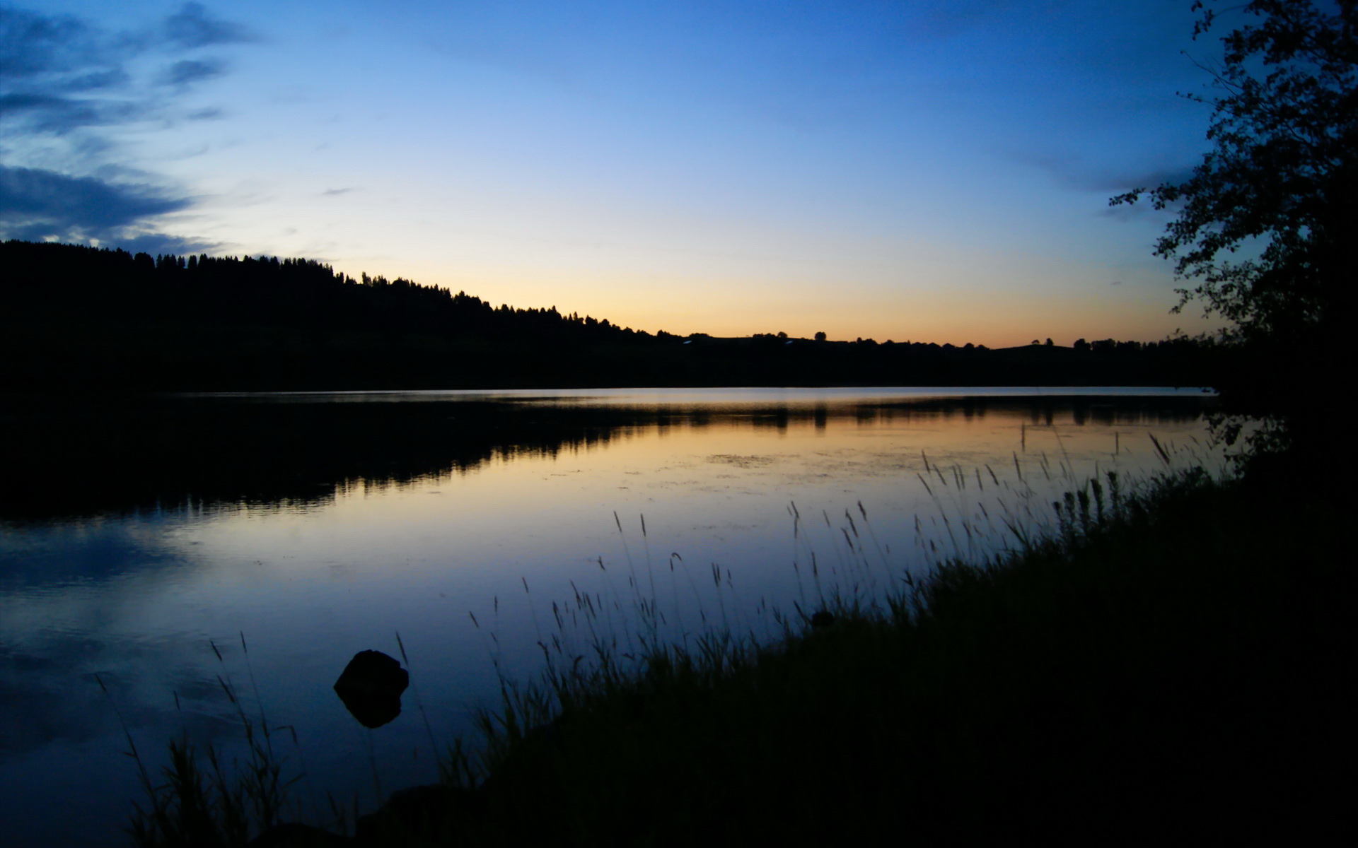 铁血领袖对国家队之魂，一场改写足球意义的特殊战役—记皮克在巴黎联队vs塞内加尔之夜的统治性演出