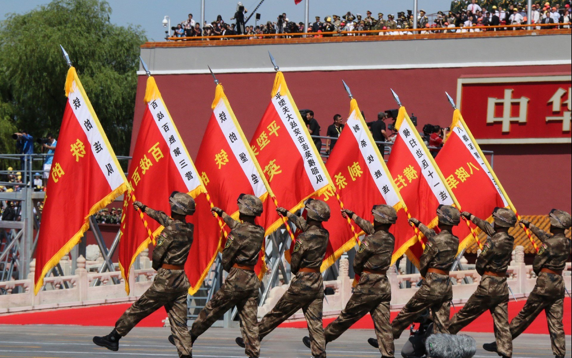 迪巴拉的独舞，突尼斯的夜晚，一个让防线崩溃的魔术师