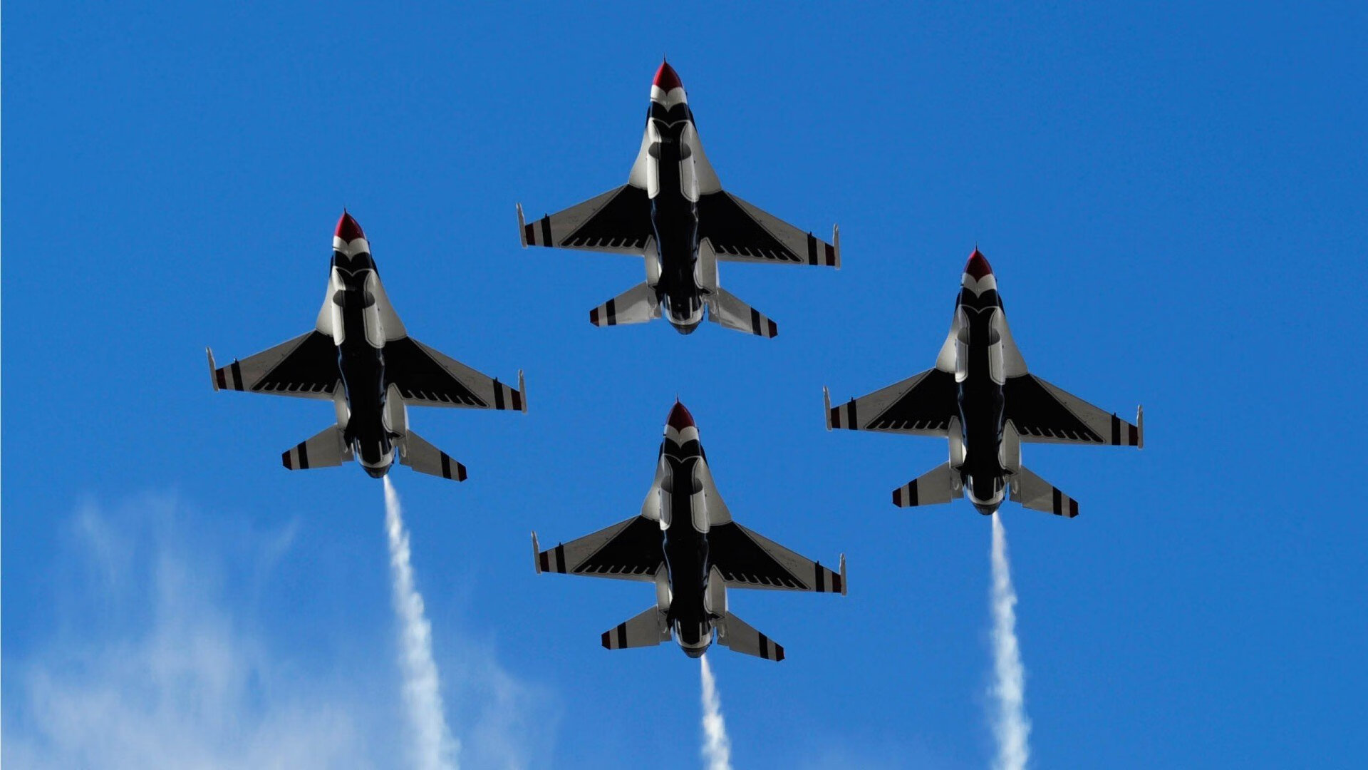 当辽宁队跨越大洋决战雷霆时，德文·布克在伊斯坦布尔按下秒表