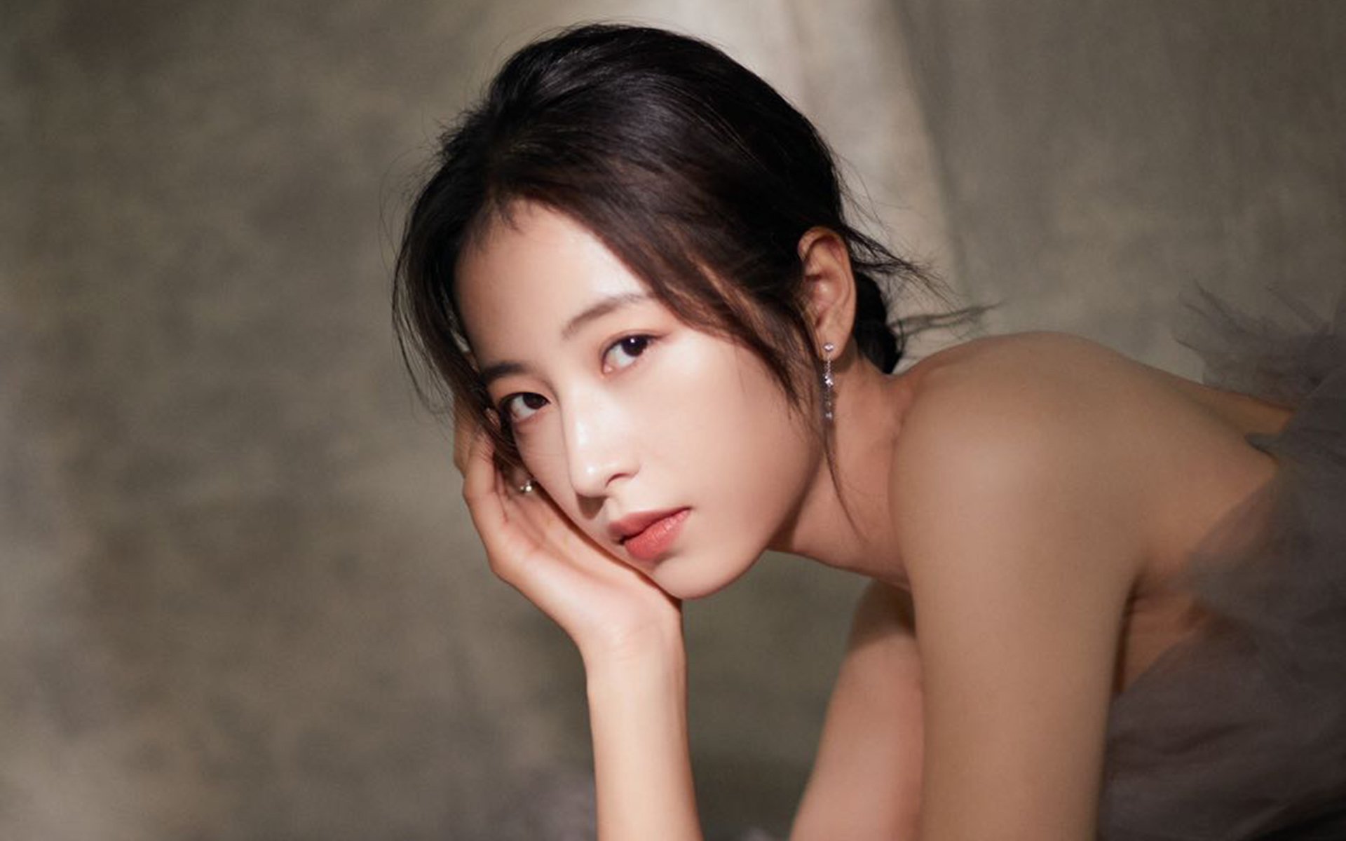 魔幻联动！广东队完胜独行侠，东契奇成关键先生