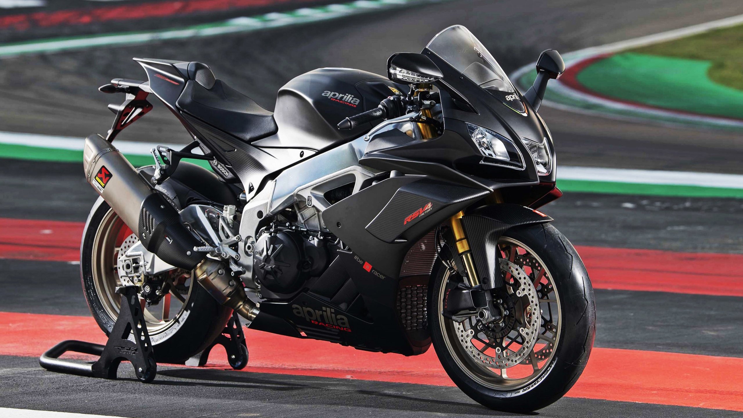 撕裂之城终迎酣畅胜利，利拉德时间提前终结黄蜂悬念