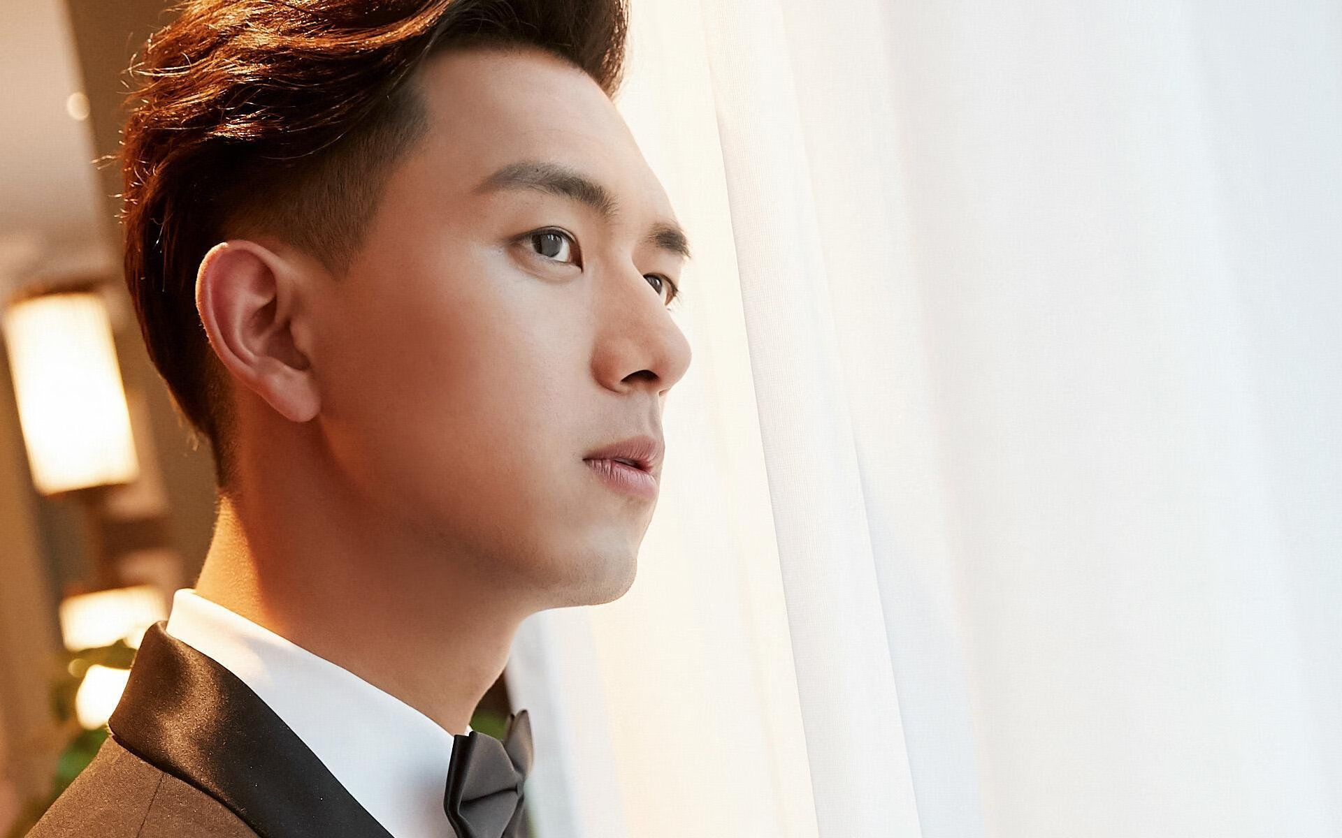 当爵士与欧文一同接管比赛，跨越篮球与足球的艺术之夜