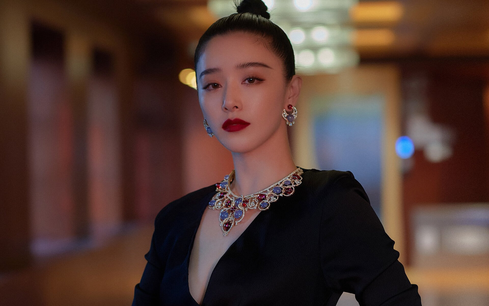 被遗忘的旗帜,当凯恩用西班牙队服,书写2026世界杯最荒诞的独白